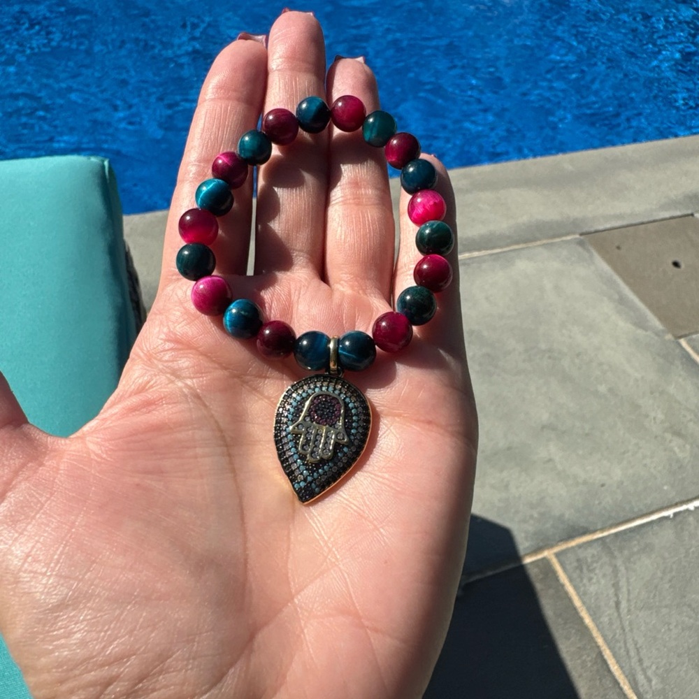 Elegant Beaded Bracelet with Hamsa Charm